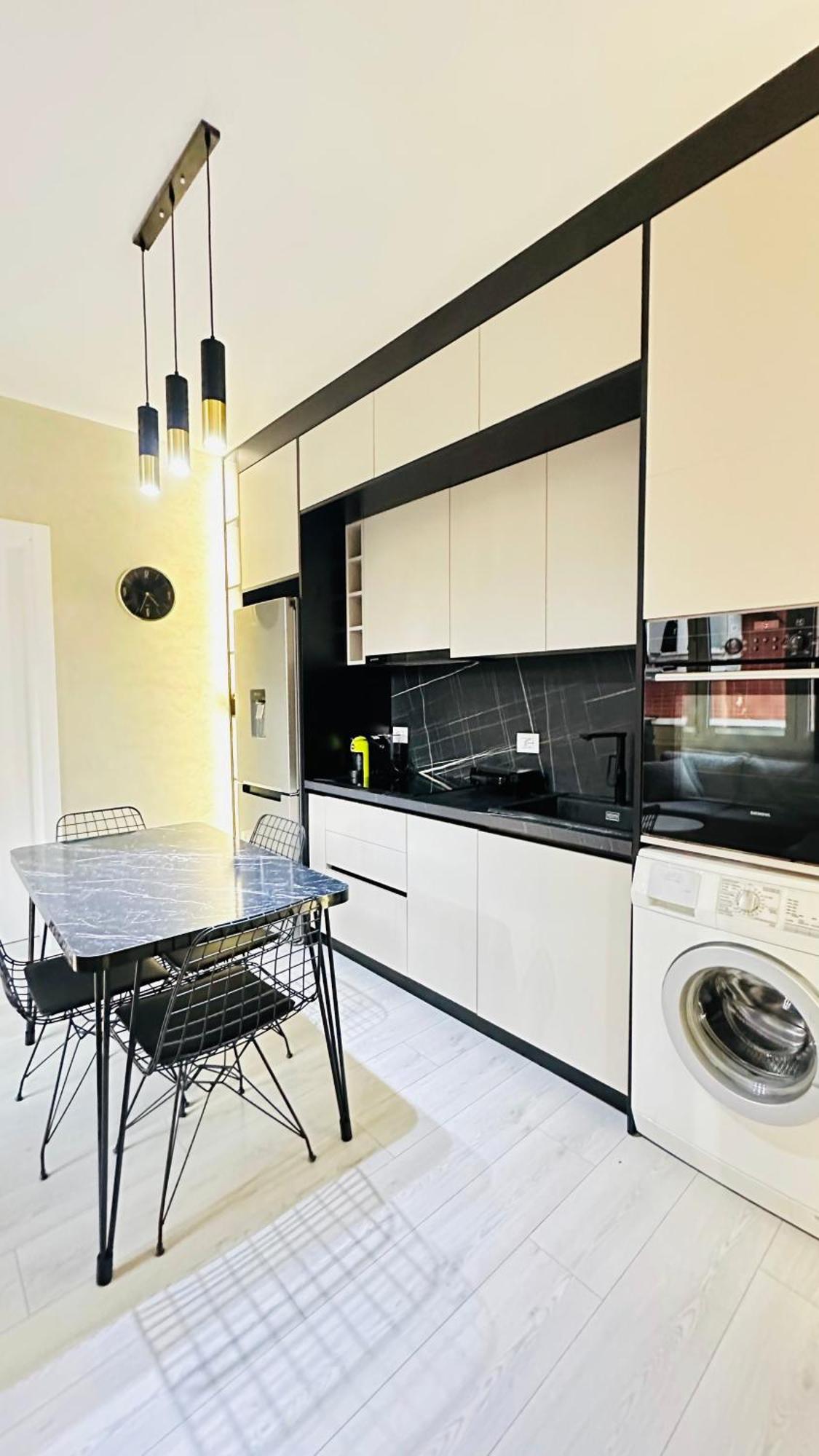 Luxurious Central Stay - Self Check-In Τίρανα Εξωτερικό φωτογραφία