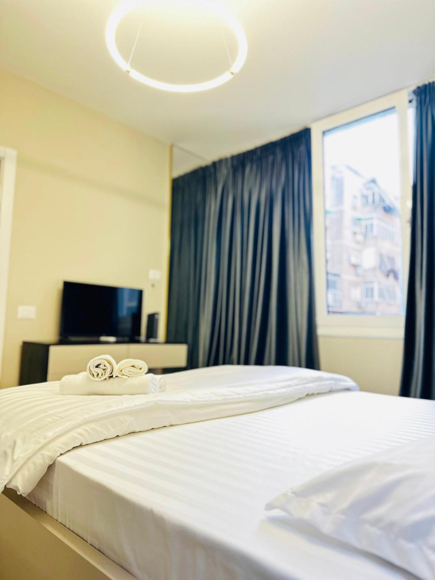 Luxurious Central Stay - Self Check-In Τίρανα Εξωτερικό φωτογραφία