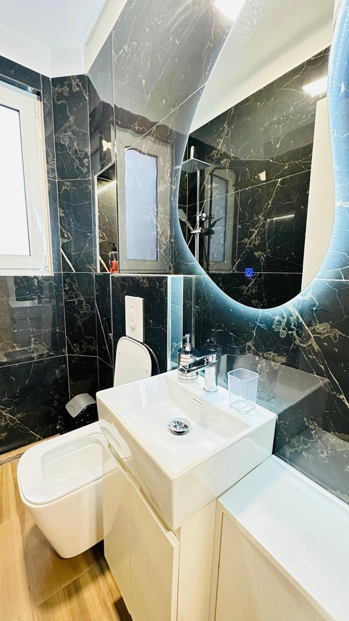 Luxurious Central Stay - Self Check-In Τίρανα Εξωτερικό φωτογραφία