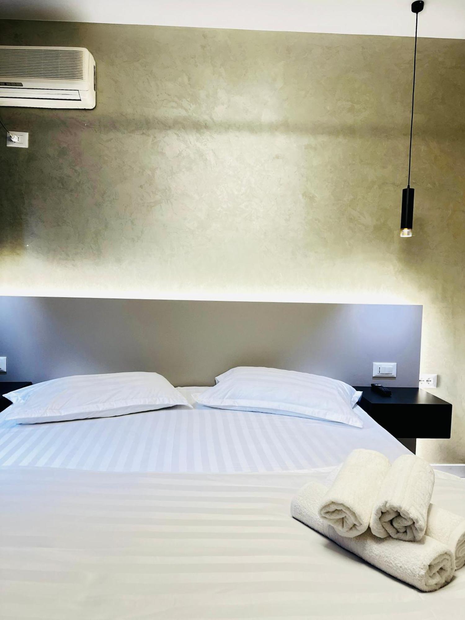 Luxurious Central Stay - Self Check-In Τίρανα Εξωτερικό φωτογραφία