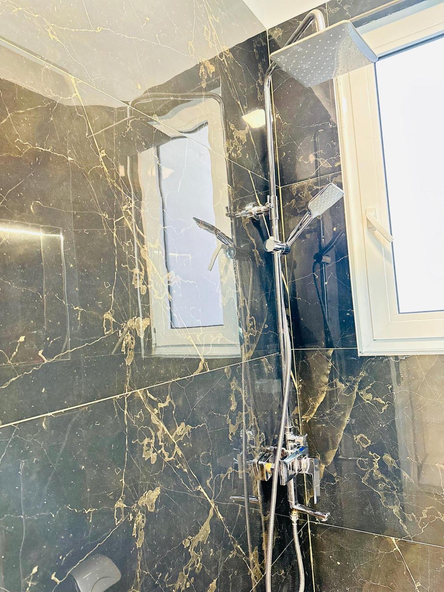 Luxurious Central Stay - Self Check-In Τίρανα Εξωτερικό φωτογραφία